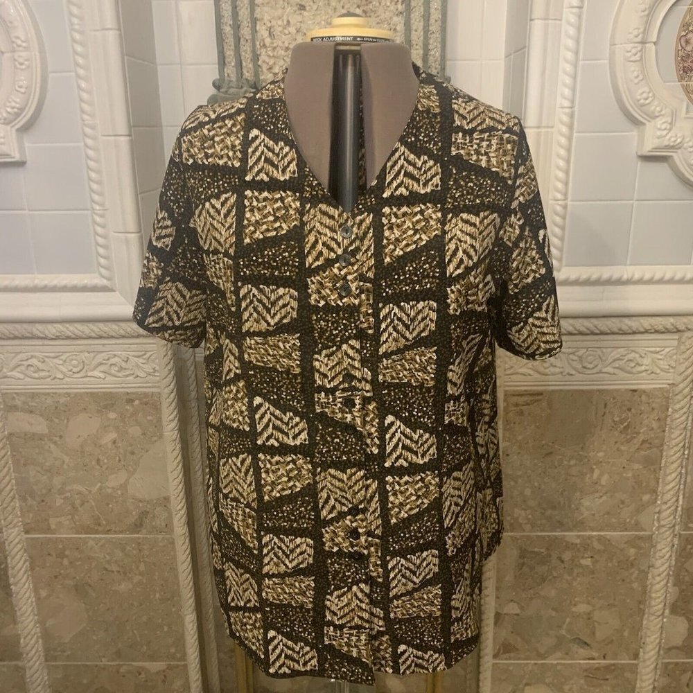 VINTAGE BENTLEY PLUS. Size 2X (20). Button Up Short Sleeve Tunic Shirt. B79